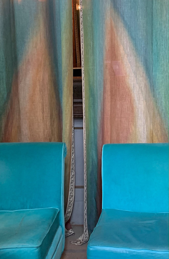 HEN44052 74708 juror