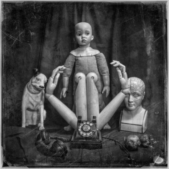 Frumin_Vladimir_4_Still_life_with_an_apple_or_for_whom_the_bell_tolls