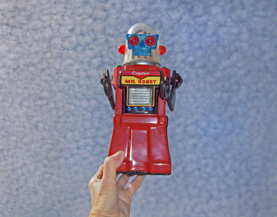 whitworth_thomas_#4 MR. ROBOT