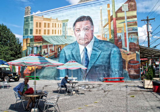 WIL18293_62983- juror