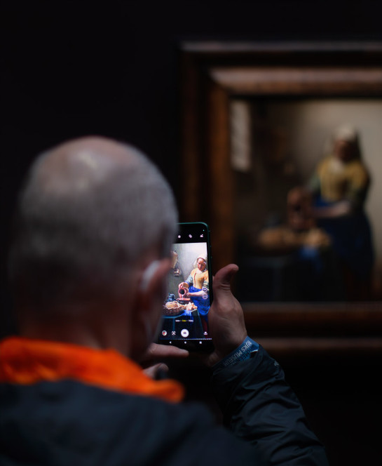 AGR01391 48204 juror