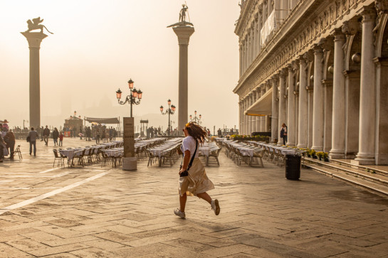 JOH09106 17755 juror